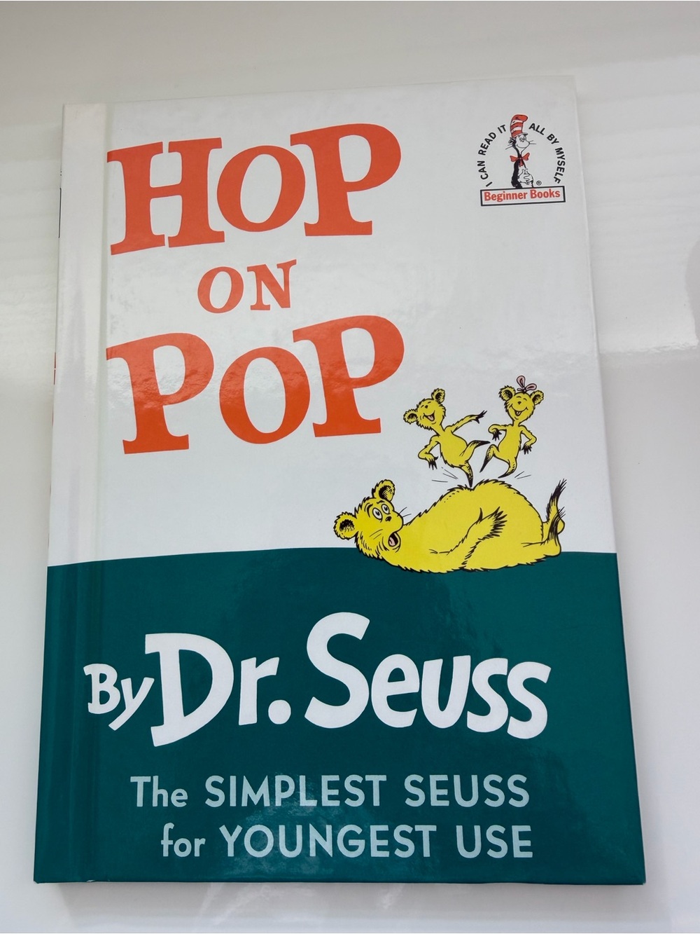 Dr. Seuss – Hop on Pop Hardcover Beginner Book